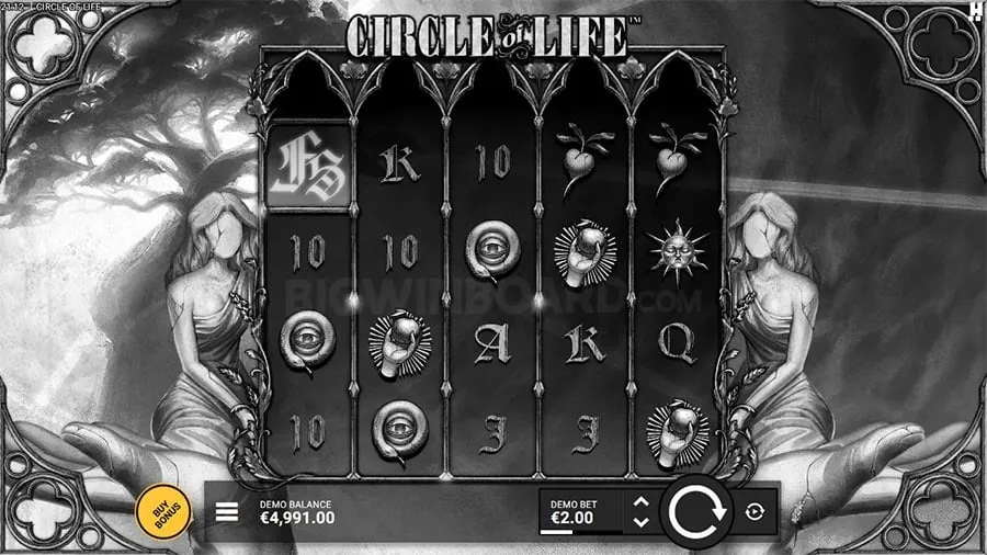 kinggame Comparing Online vs Land Casinos